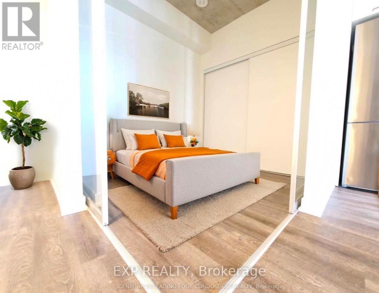 305 - 1808 St Clair Avenue W, Toronto, Ontario  M6N 0C1 - Photo 6 - W13120118