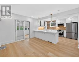 101 HOUGHTON AVENUE S, Hamilton, Ontario