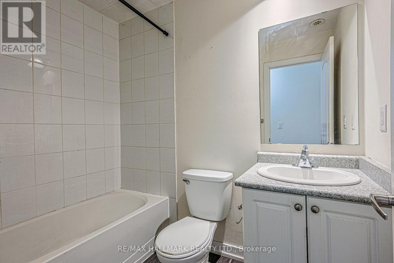 609 - 50 Dunsheath Way, Markham, Ontario  L6B 1N3 - Photo 18 - N13119538