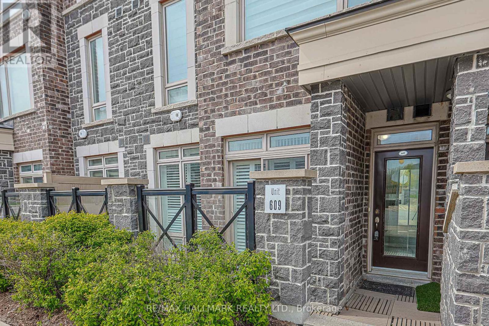609 - 50 Dunsheath Way, Markham, Ontario  L6B 1N3 - Photo 3 - N13119538