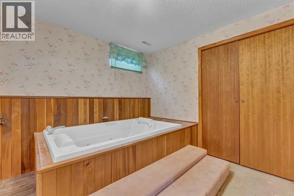 2133 8 Avenue NE, Medicine Hat, Alberta  T1C 1L2 - Photo 33 - A2307844