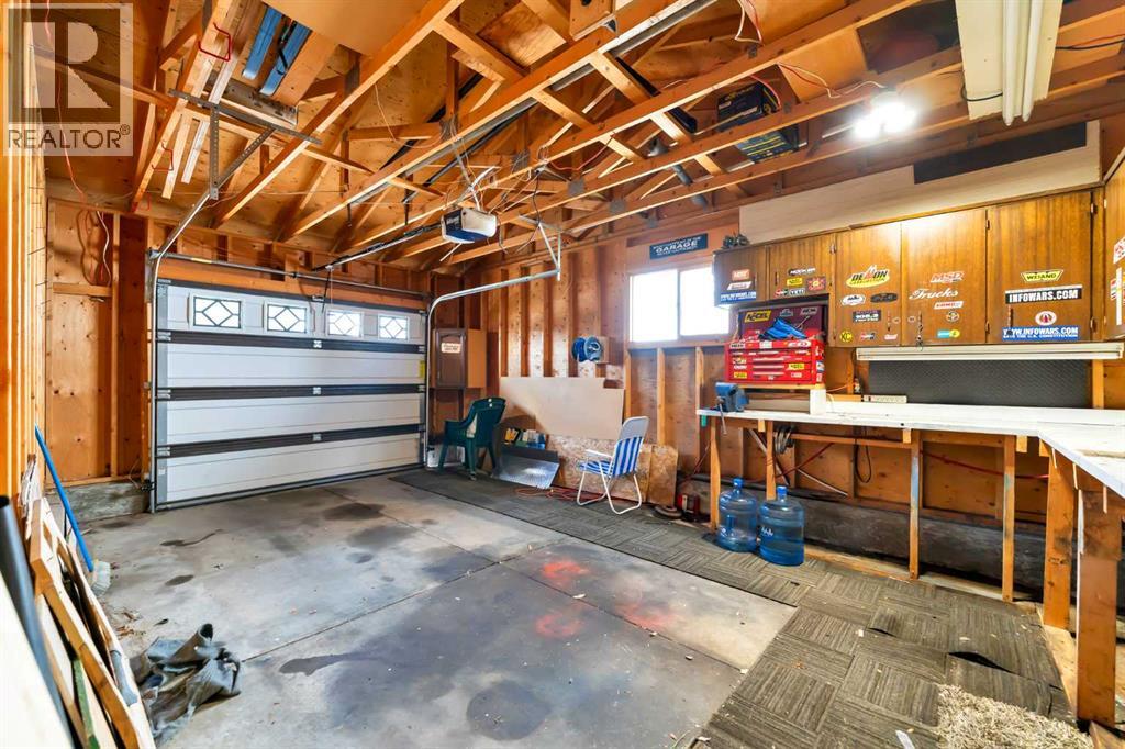 2133 8 Avenue NE, Medicine Hat, Alberta  T1C 1L2 - Photo 39 - A2307844