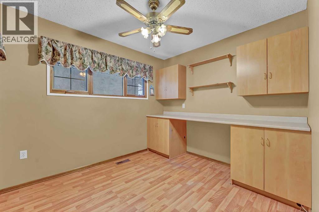 2133 8 Avenue NE, Medicine Hat, Alberta  T1C 1L2 - Photo 19 - A2307844