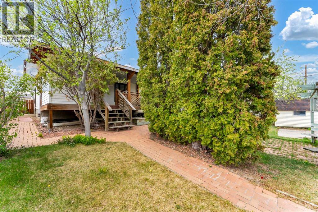 2133 8 Avenue NE, Medicine Hat, Alberta  T1C 1L2 - Photo 46 - A2307844