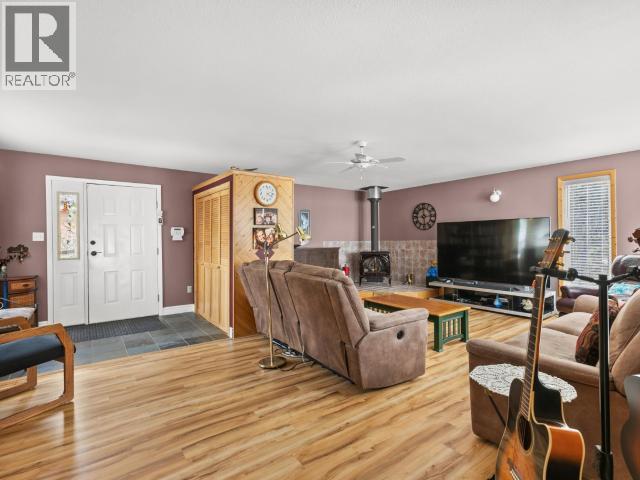 45 Judas Creek Drive, Whitehorse South, Yukon  Y0B 1Y2 - Photo 6 - 17254