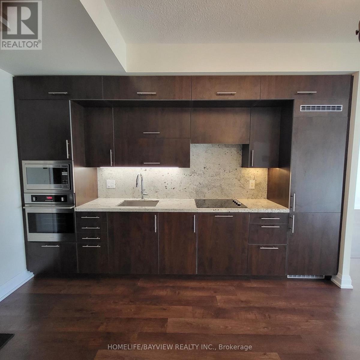 2022 - 5 Sheppard Avenue E, Toronto, Ontario  M2N 0G4 - Photo 2 - C13120126