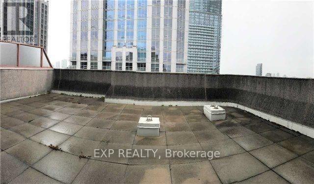 3001 - 736 Bay Street, Toronto, Ontario  M5G 2M4 - Photo 2 - C13120136