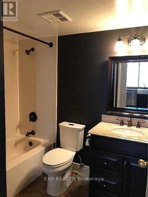 3001 - 736 Bay Street, Toronto, Ontario  M5G 2M4 - Photo 6 - C13120136
