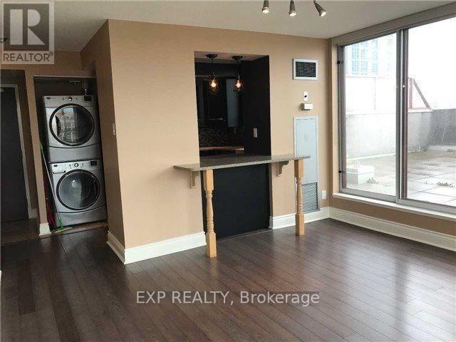 3001 - 736 Bay Street, Toronto, Ontario  M5G 2M4 - Photo 7 - C13120136