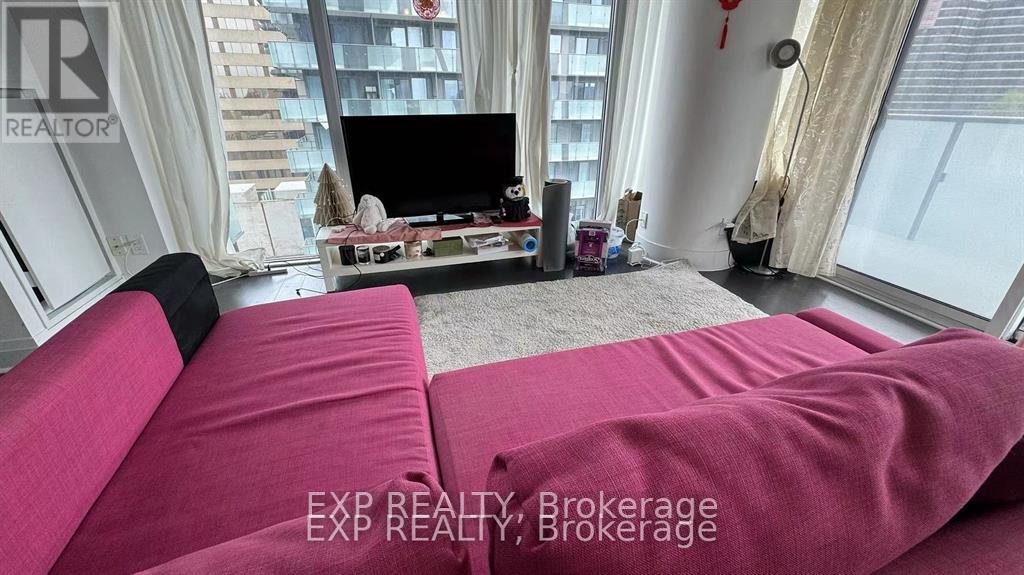 702 - 65 St Mary Street, Toronto, Ontario  M5S 0A6 - Photo 3 - C13120146