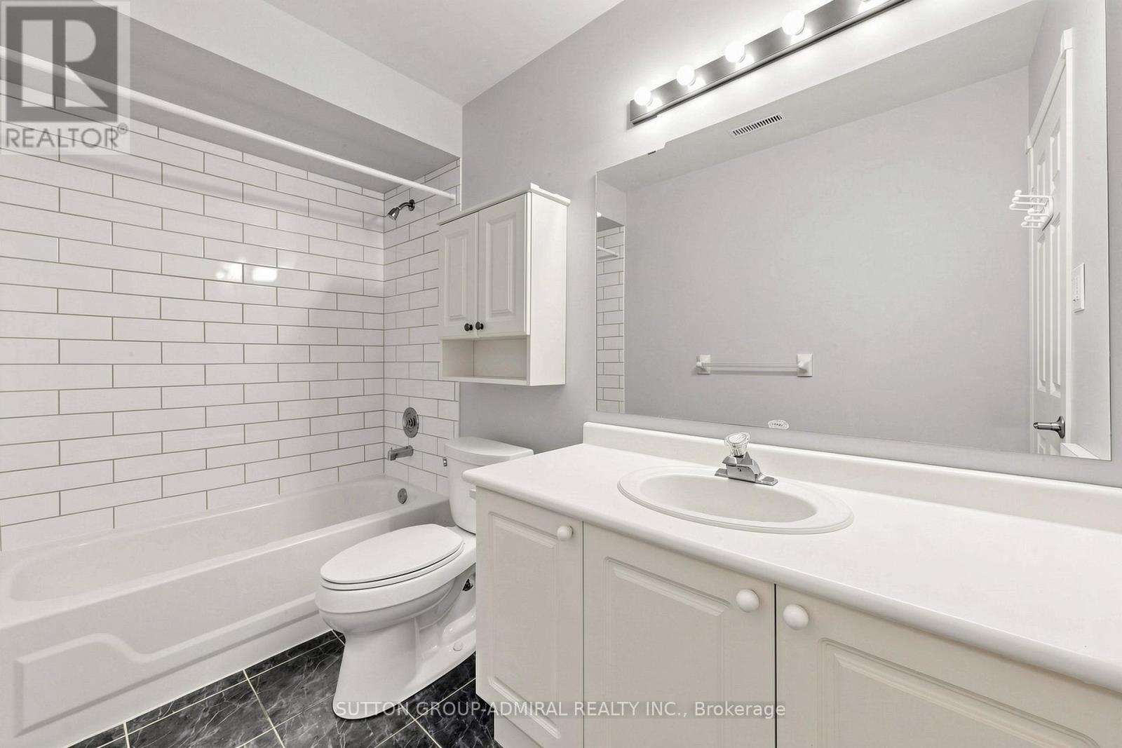 165 Clearmeadow Boulevard, Newmarket, Ontario  L3X 2E4 - Photo 35 - N13120152
