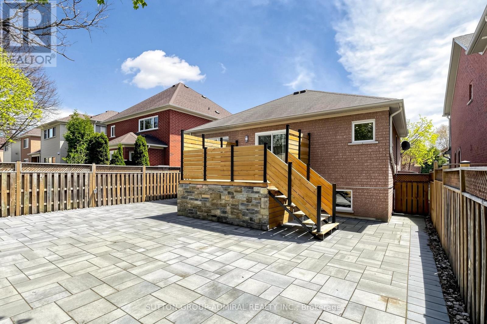 165 Clearmeadow Boulevard, Newmarket, Ontario  L3X 2E4 - Photo 47 - N13120152