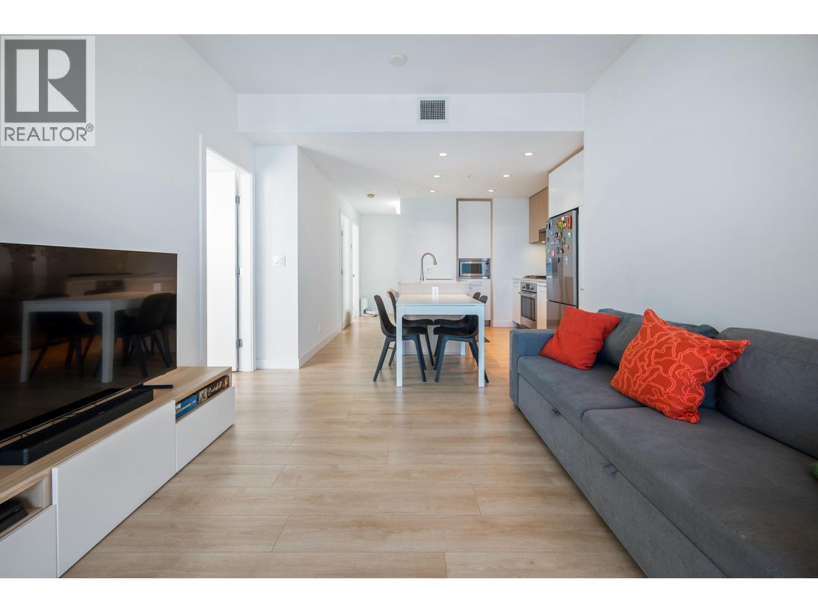3205 567 Clarke Road, Coquitlam, British Columbia V3J 0K7 - Photo 3 - R3098048