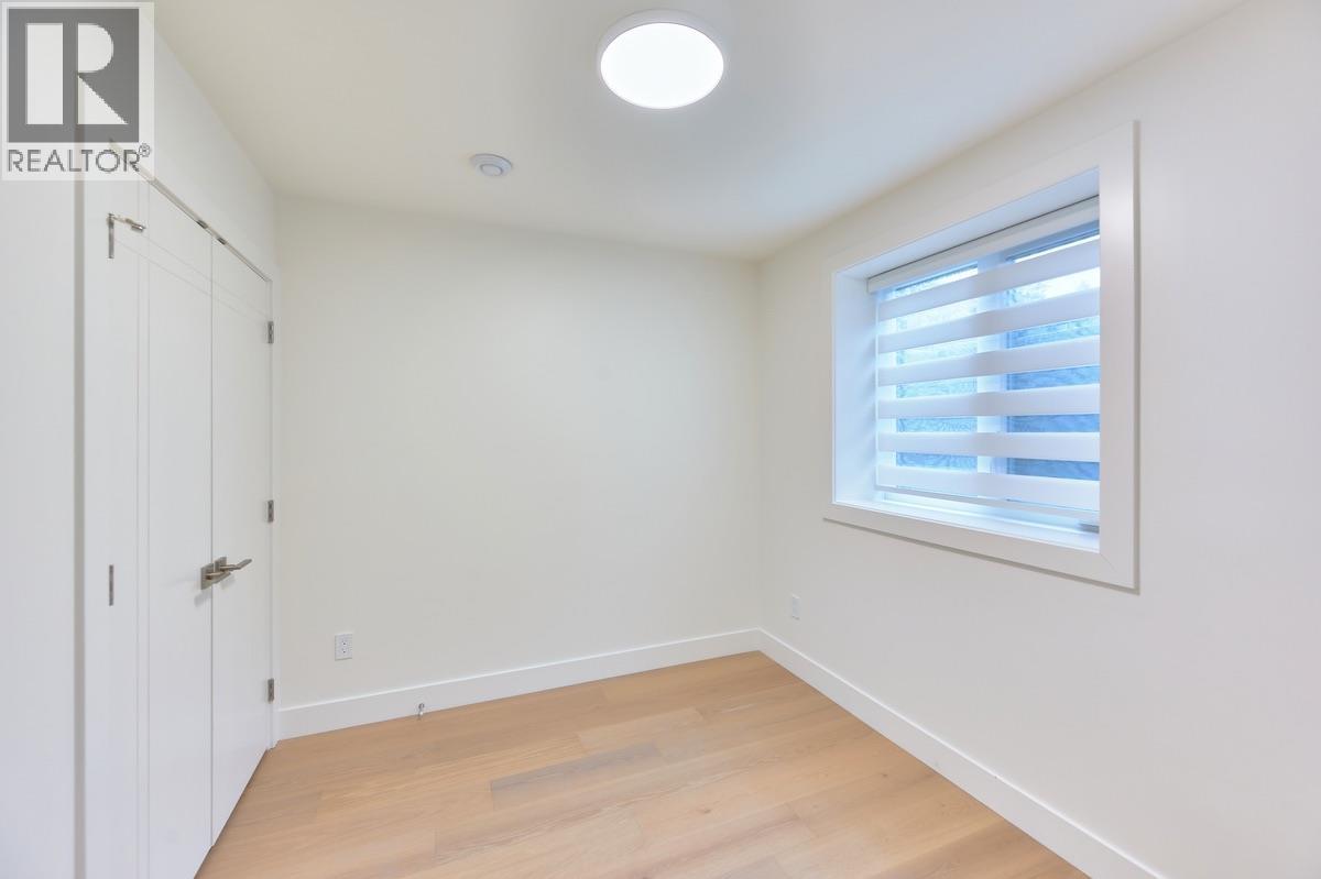 806 Montroyal Boulevard, North Vancouver, British Columbia  V7R 2G6 - Photo 38 - R3122669