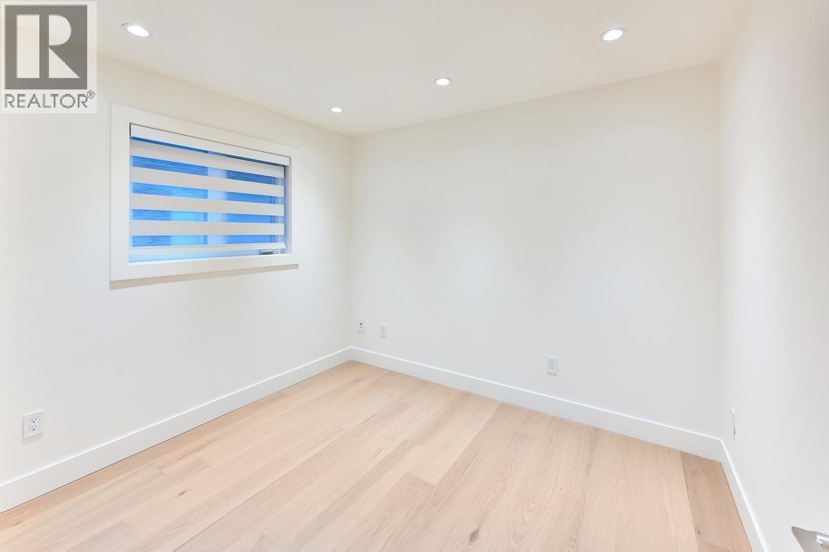 806 Montroyal Boulevard, North Vancouver, British Columbia  V7R 2G6 - Photo 17 - R3122669