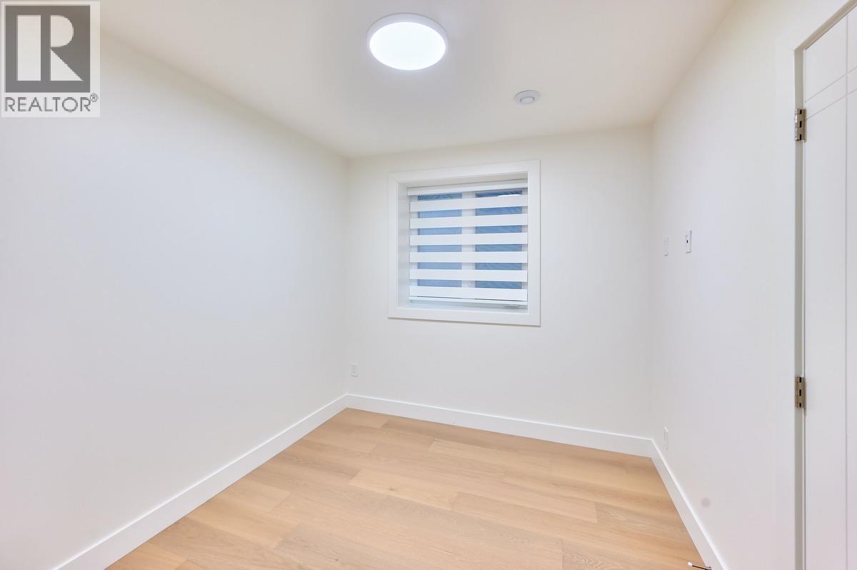 806 Montroyal Boulevard, North Vancouver, British Columbia  V7R 2G6 - Photo 36 - R3122669