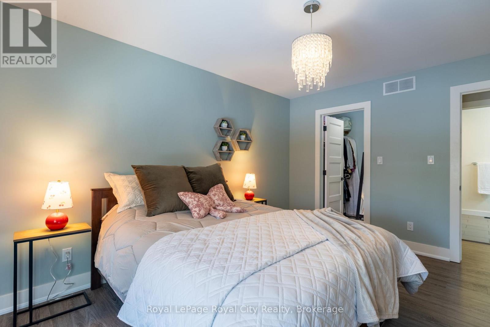 255 Normandy Avenue, Waterloo, Ontario  N2K 1X6 - Photo 29 - X13119412