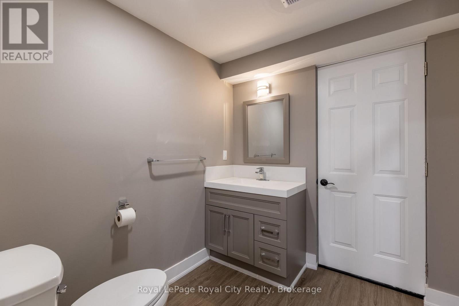255 Normandy Avenue, Waterloo, Ontario  N2K 1X6 - Photo 40 - X13119412