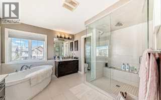 7 Westland Manor SW, Calgary, Alberta  T3H 0W2 - Photo 29 - A2310350