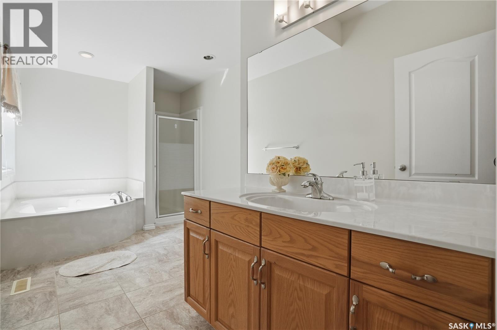 3714 Sandringham Road E, Regina, Saskatchewan  S4V 0N5 - Photo 21 - SK035758