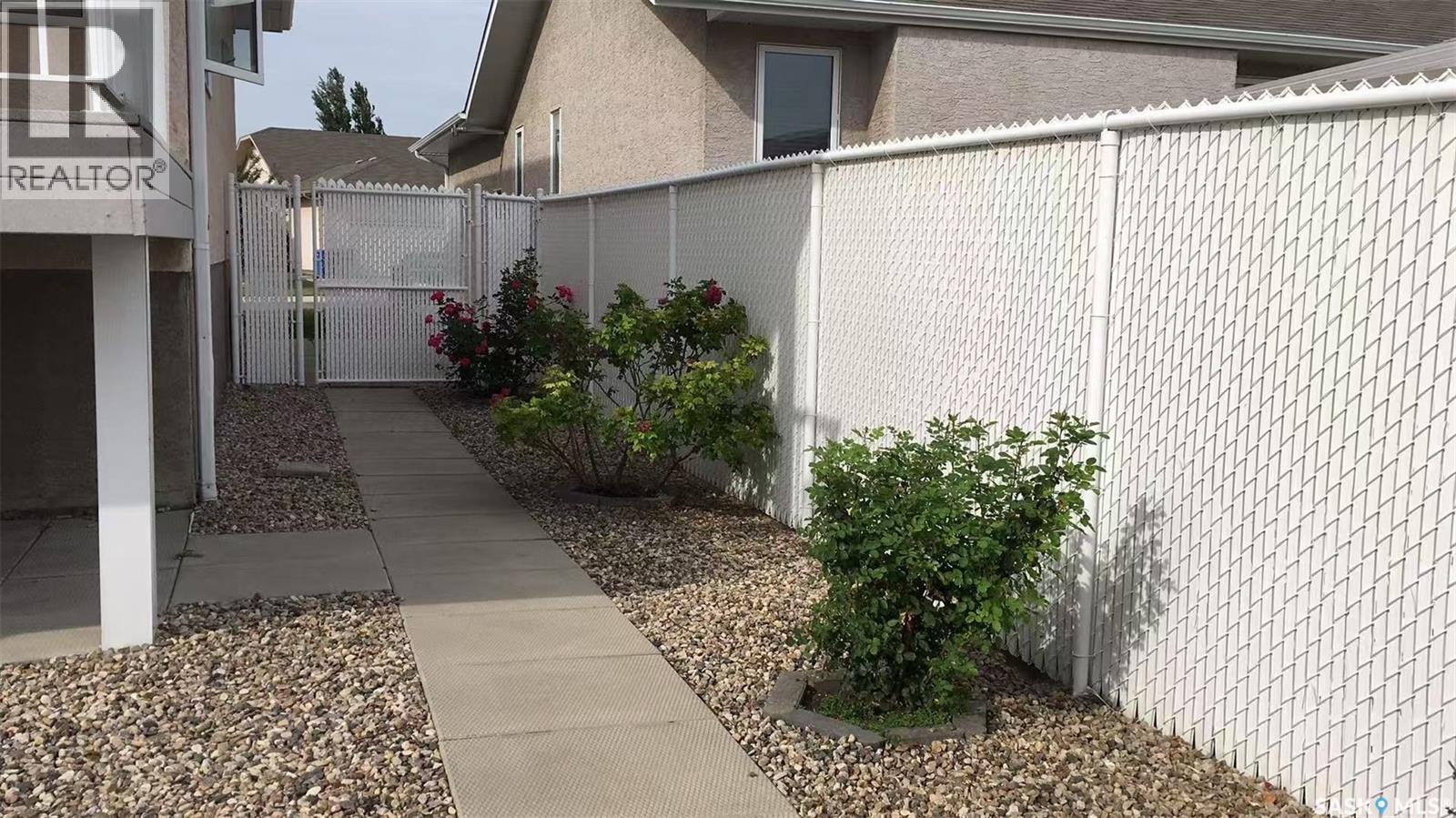 3714 Sandringham Road E, Regina, Saskatchewan  S4V 0N5 - Photo 55 - SK035758