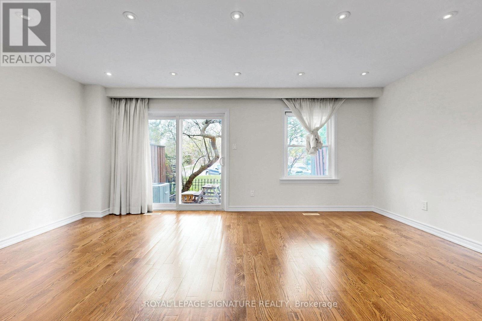 43 - 551 Steeles Avenue W, Toronto, Ontario  M2M 3Y1 - Photo 10 - C13120212