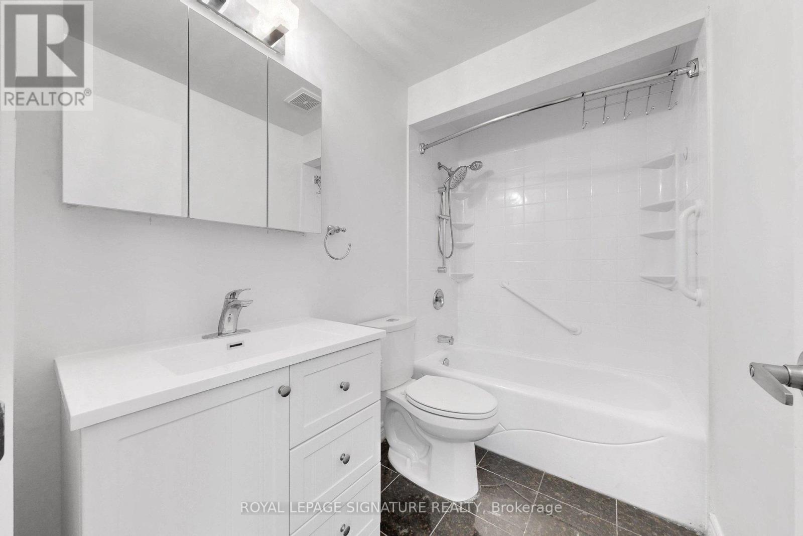 43 - 551 Steeles Avenue W, Toronto, Ontario  M2M 3Y1 - Photo 23 - C13120212