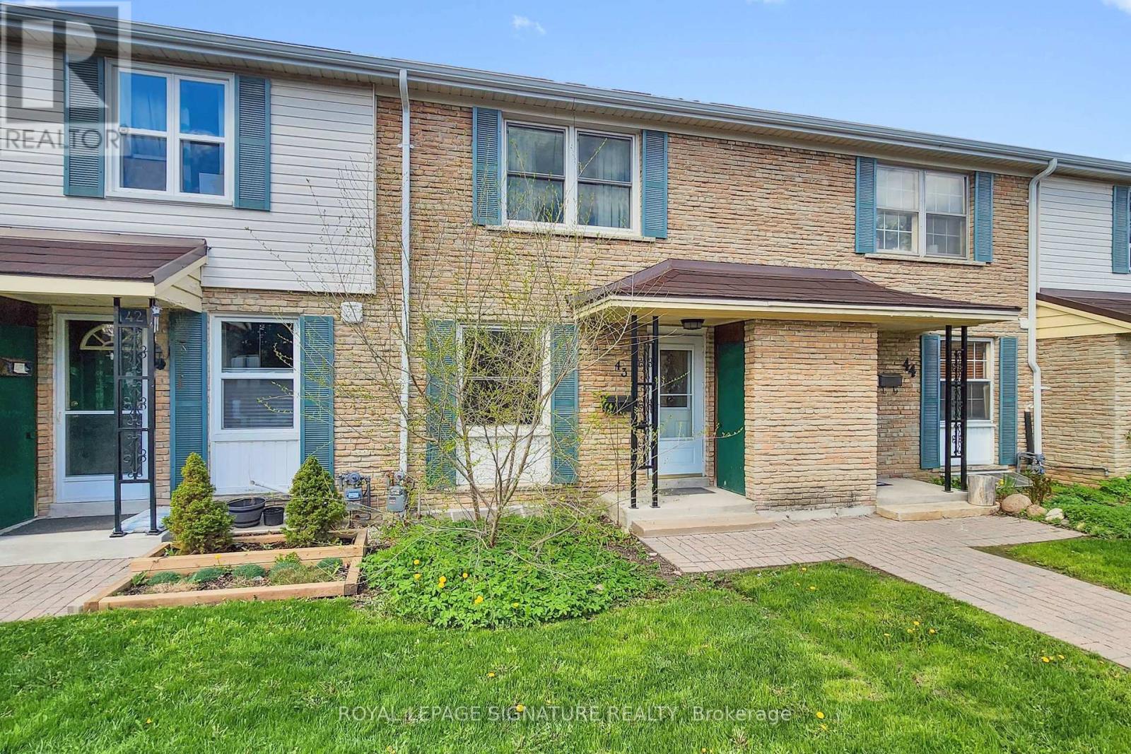 43 - 551 Steeles Avenue W, Toronto, Ontario  M2M 3Y1 - Photo 3 - C13120212