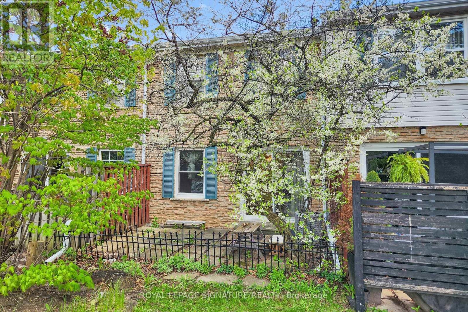 43 - 551 Steeles Avenue W, Toronto, Ontario  M2M 3Y1 - Photo 32 - C13120212