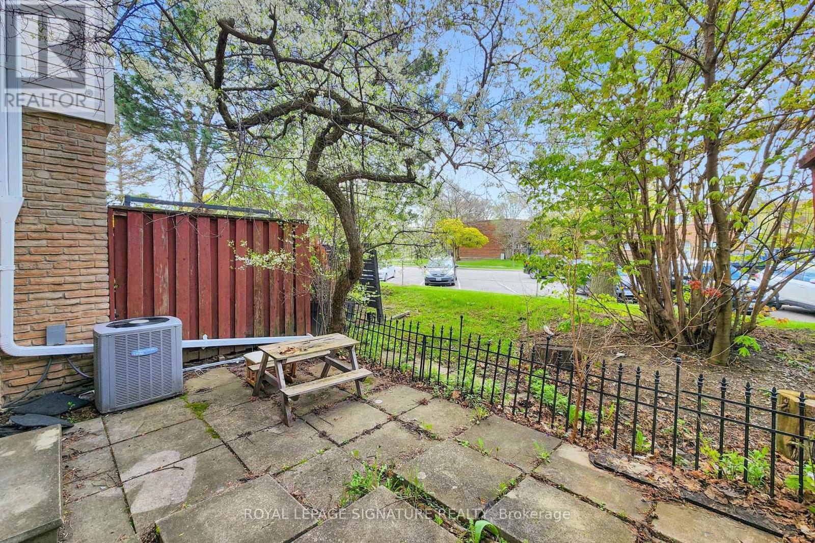43 - 551 Steeles Avenue W, Toronto, Ontario  M2M 3Y1 - Photo 33 - C13120212