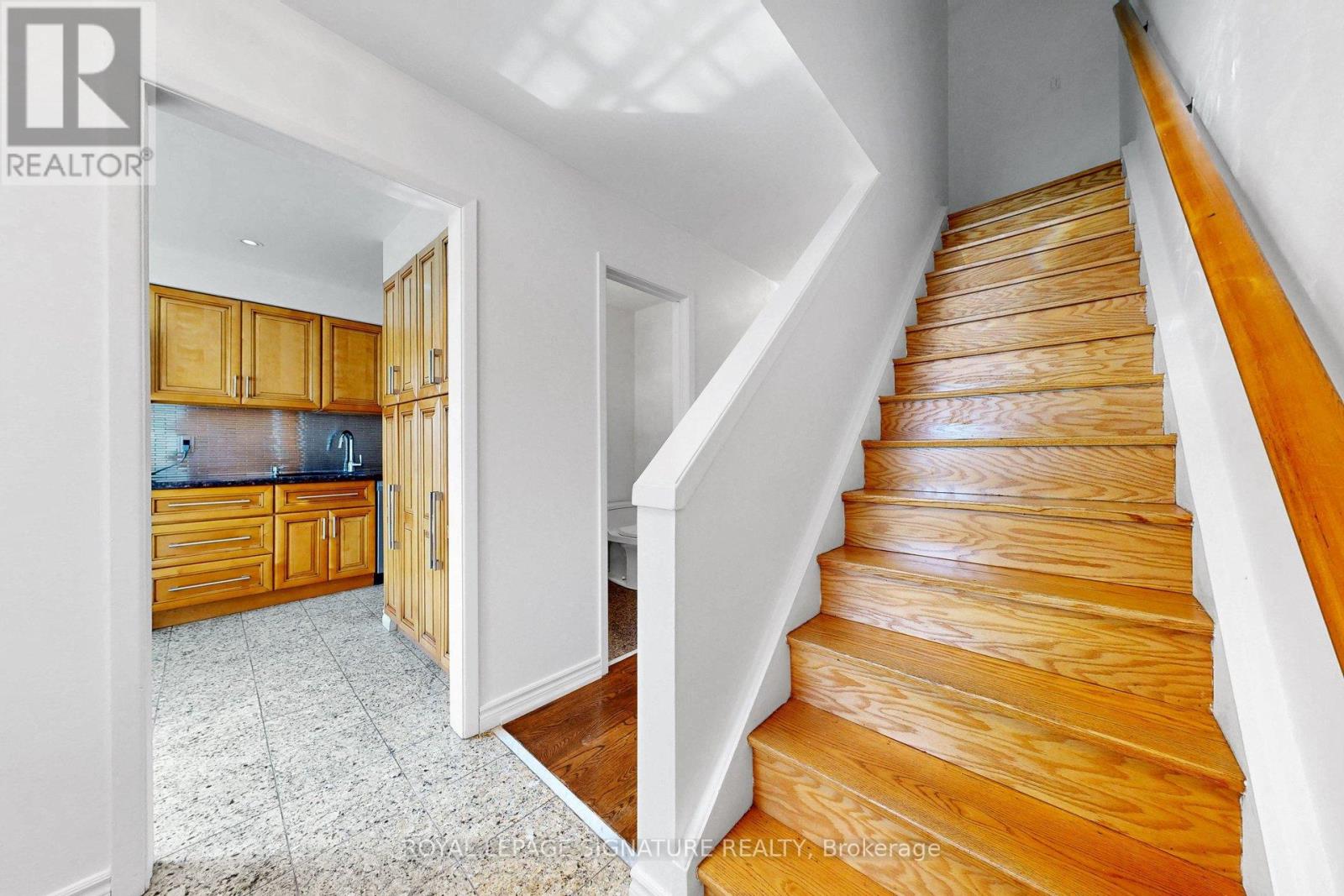43 - 551 Steeles Avenue W, Toronto, Ontario  M2M 3Y1 - Photo 4 - C13120212