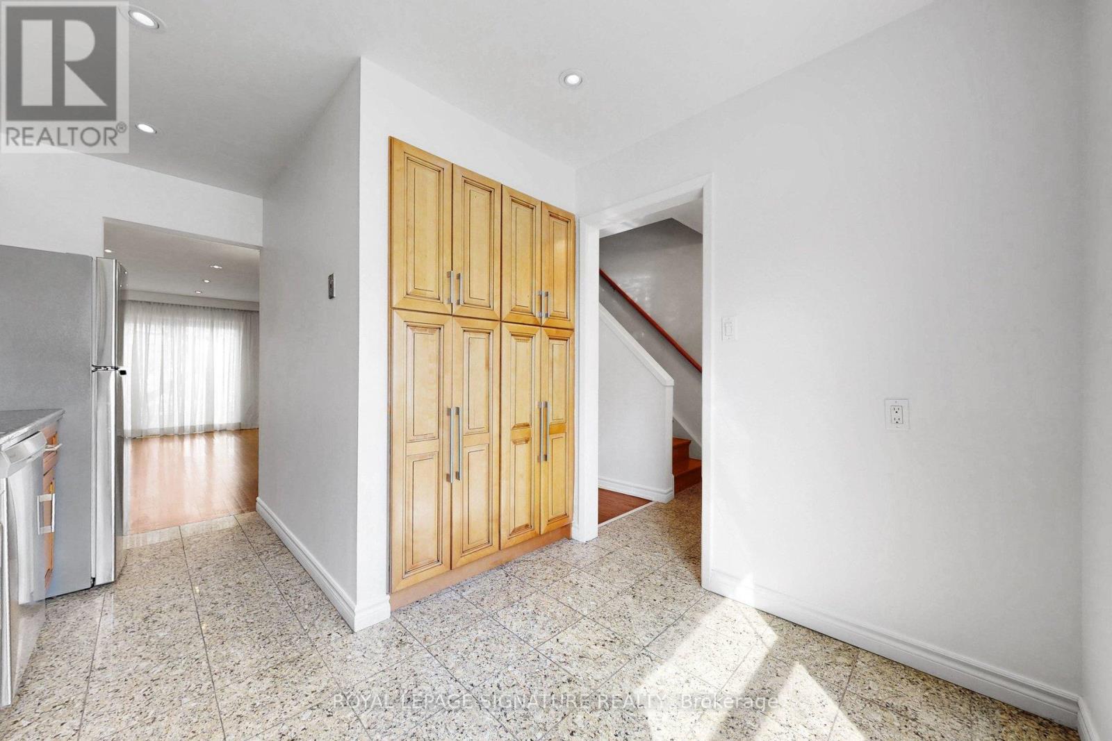 43 - 551 Steeles Avenue W, Toronto, Ontario  M2M 3Y1 - Photo 5 - C13120212