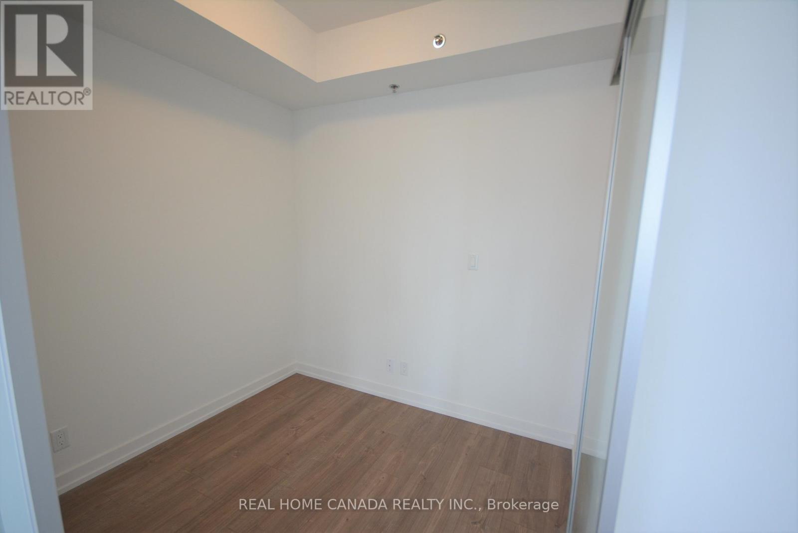 1907 - 203 College Street, Toronto, Ontario  M5T 1P9 - Photo 8 - C13120238
