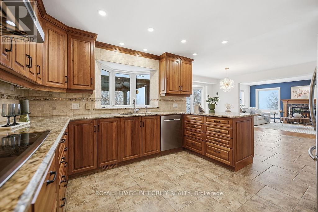 50 Rosenfeld Crescent, Ottawa, Ontario  K2K 2L2 - Photo 23 - X13120234