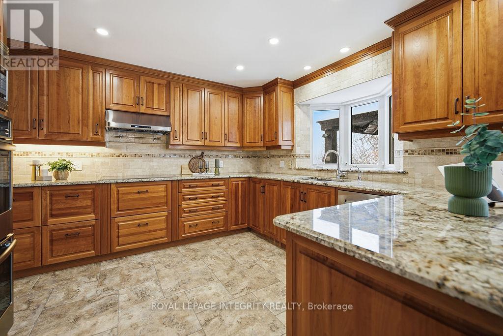 50 Rosenfeld Crescent, Ottawa, Ontario  K2K 2L2 - Photo 24 - X13120234
