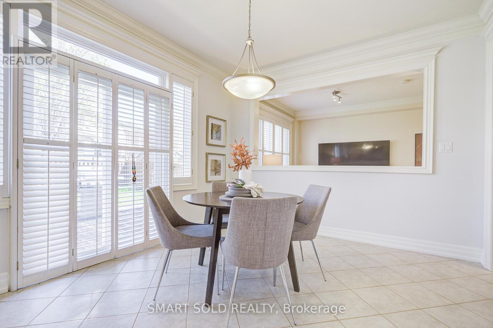 22 Beaton Avenue, Vaughan, Ontario  L6A 2P5 - Photo 12 - N13120168