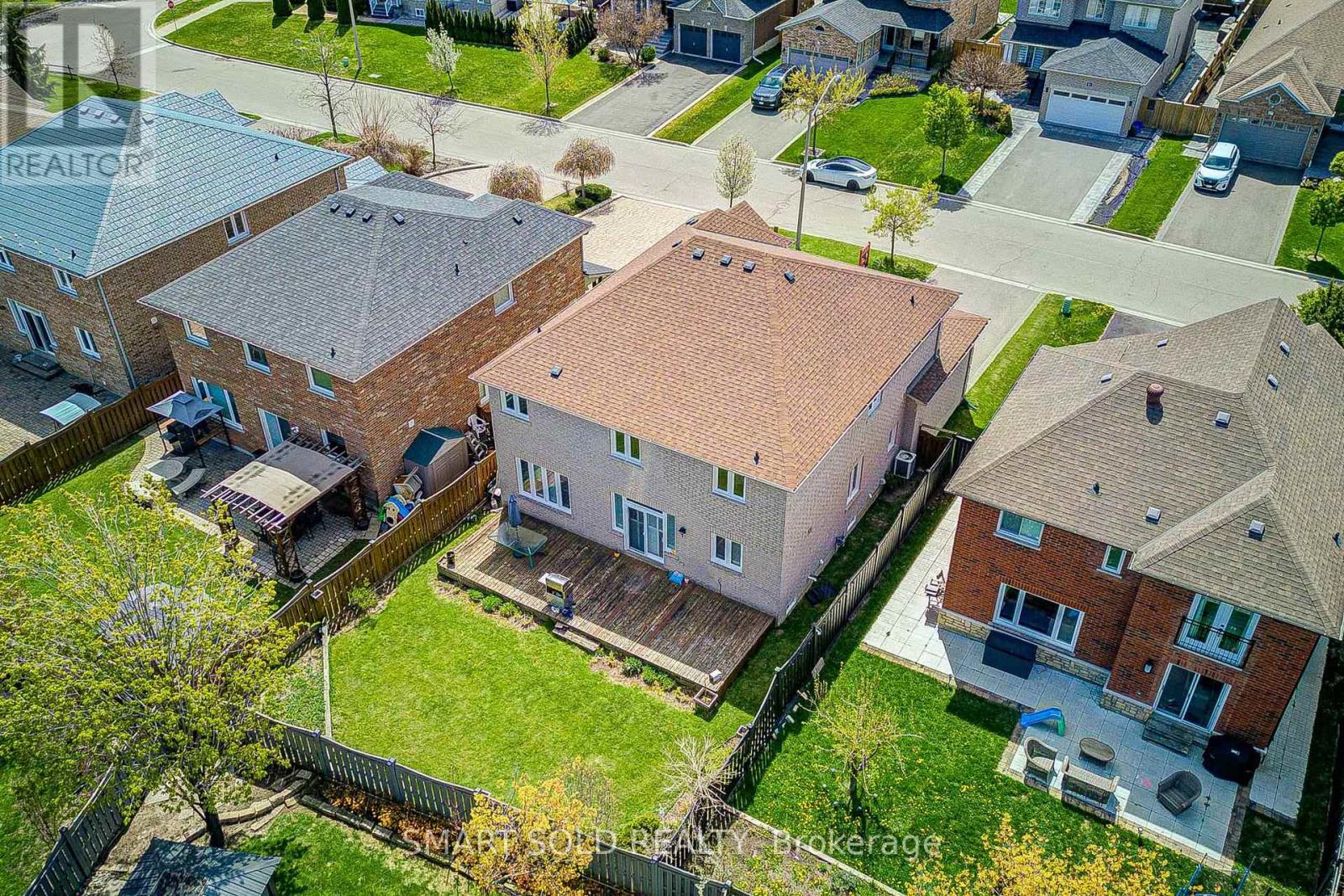 22 Beaton Avenue, Vaughan, Ontario  L6A 2P5 - Photo 4 - N13120168