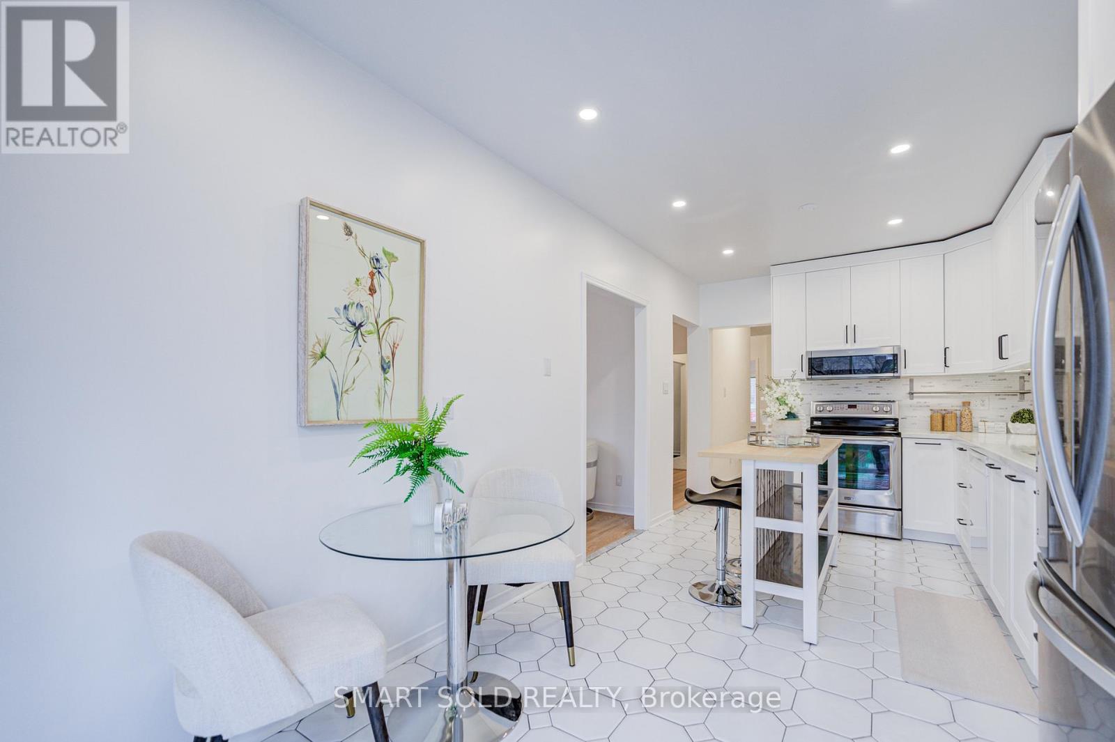 123 Thornway Avenue, Vaughan, Ontario  L4J 7Z3 - Photo 11 - N13120178