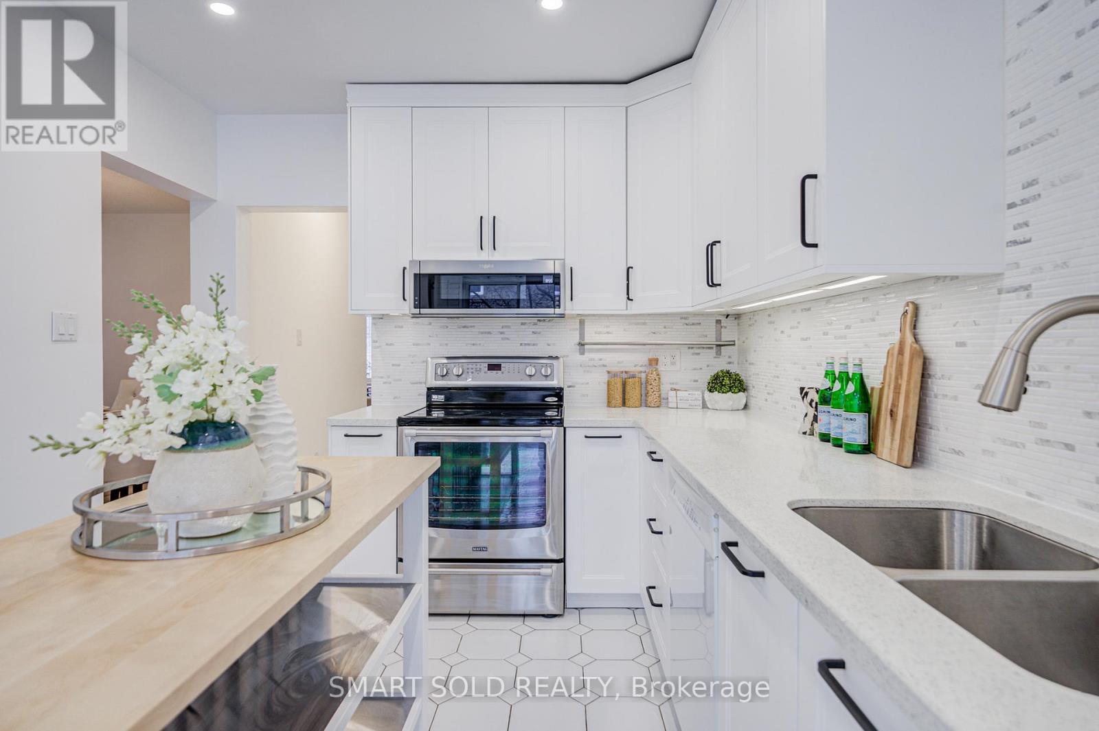 123 Thornway Avenue, Vaughan, Ontario  L4J 7Z3 - Photo 12 - N13120178