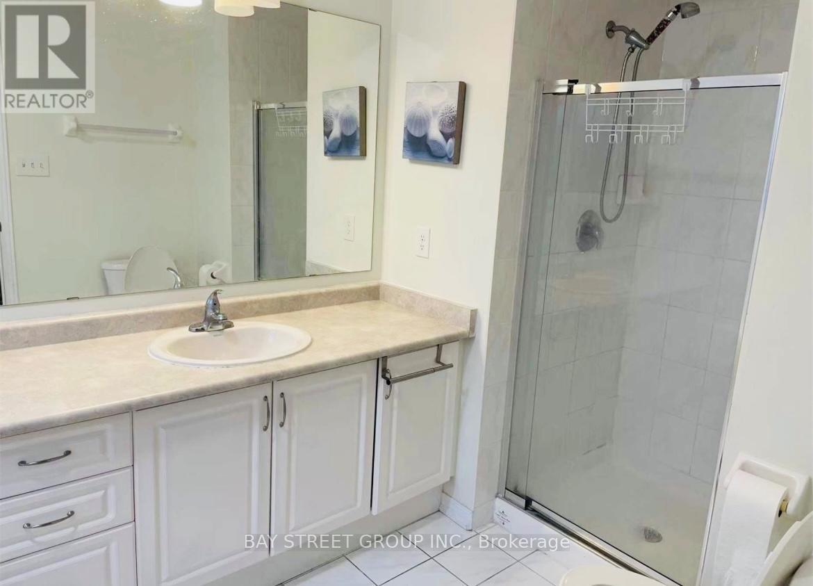 10 Cobblehill Court, Markham, Ontario  L6C 3E9 - Photo 10 - N13120192
