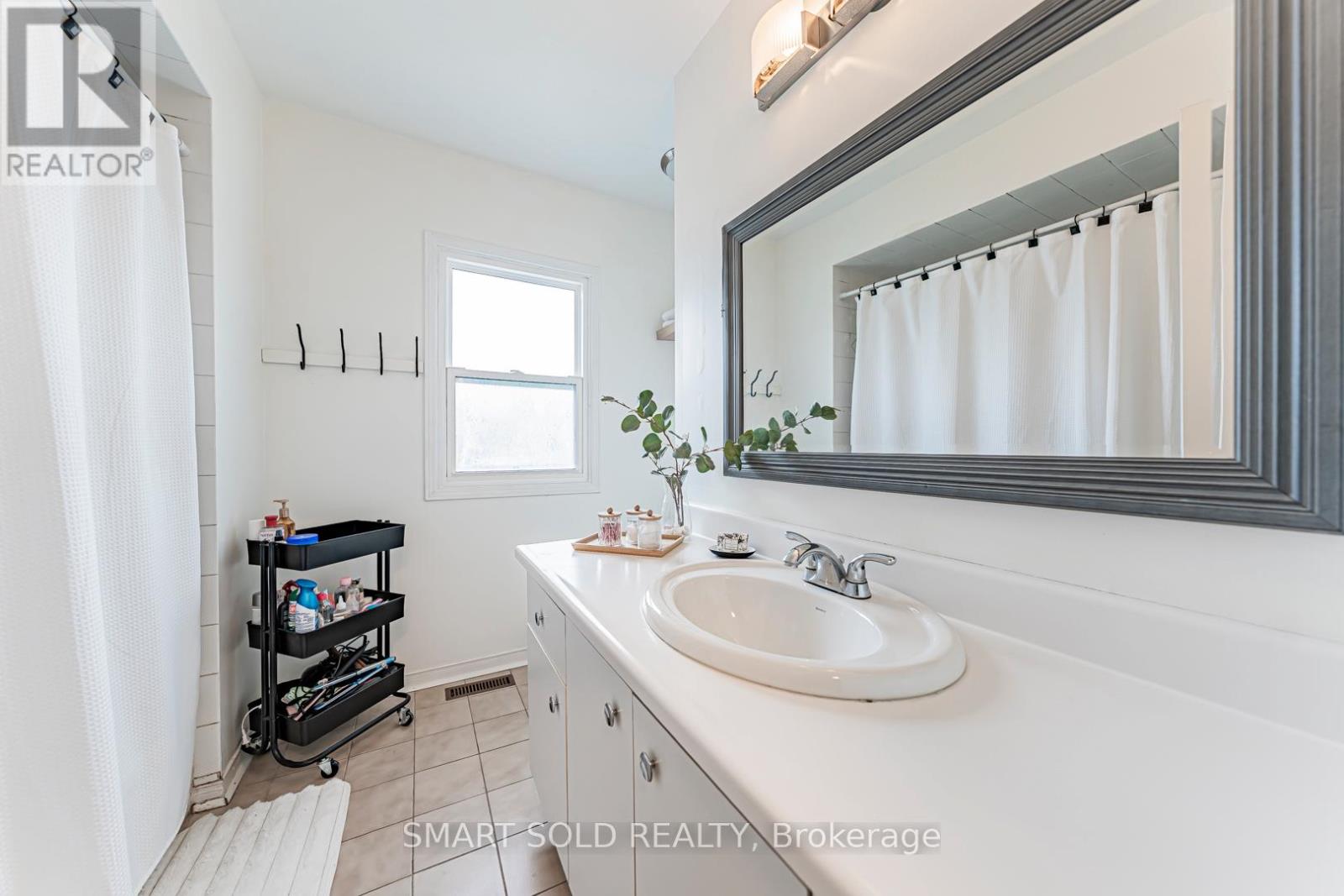 28 Westminster Drive, Richmond Hill, Ontario  L4B 1P7 - Photo 21 - N13120224