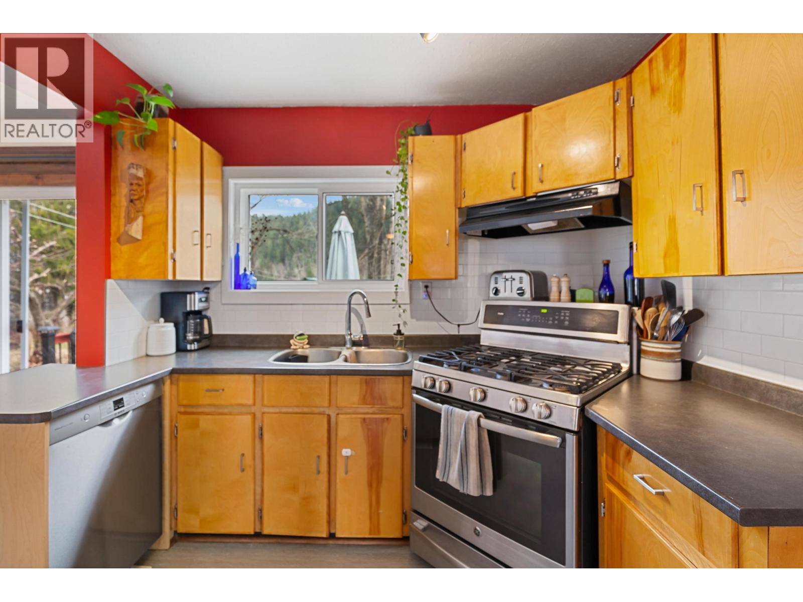 2688 Inlander Street, Prince George, British Columbia  V2L 1J9 - Photo 4 - R3112490