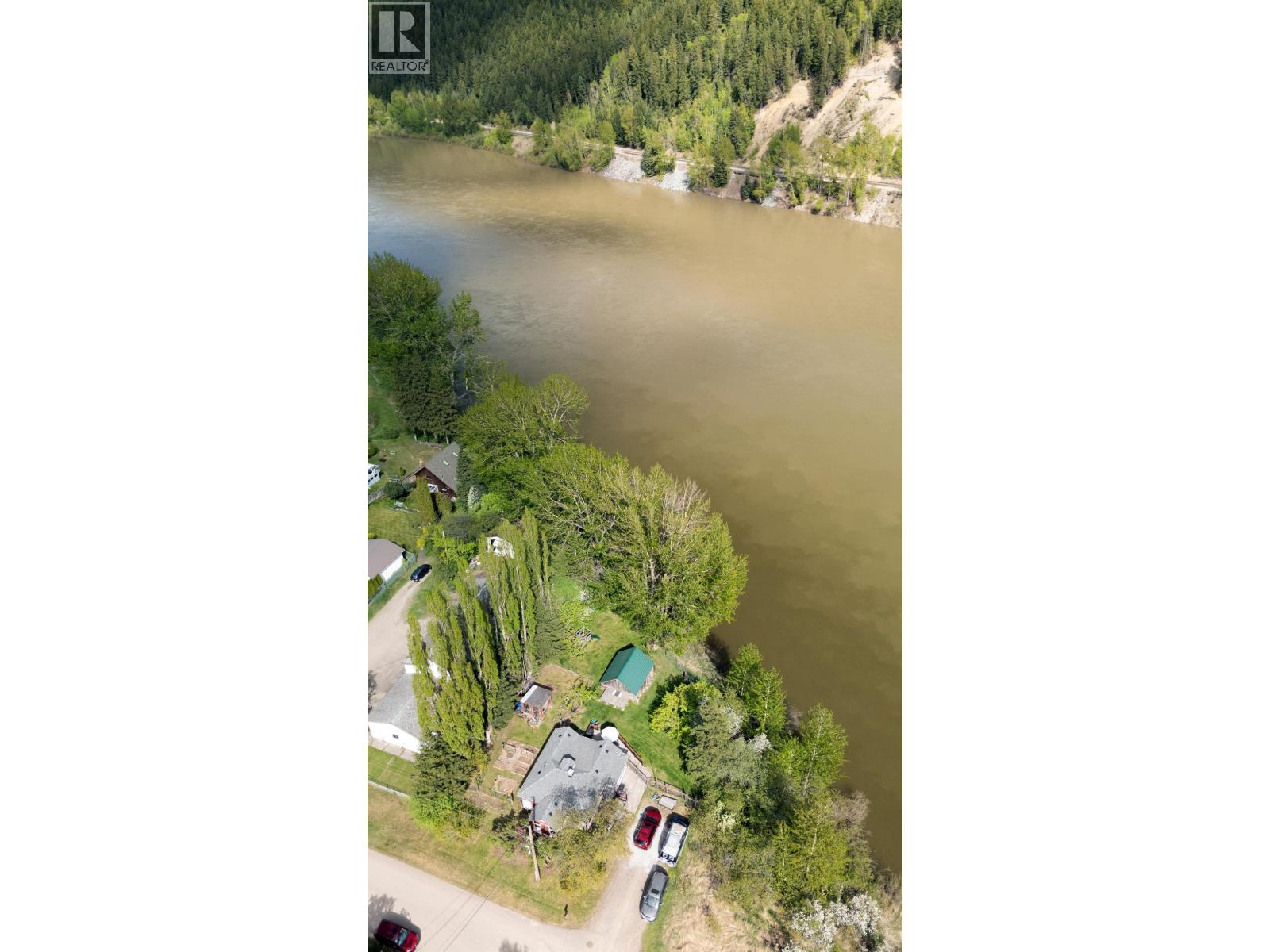 2688 Inlander Street, Prince George, British Columbia  V2L 1J9 - Photo 27 - R3112490