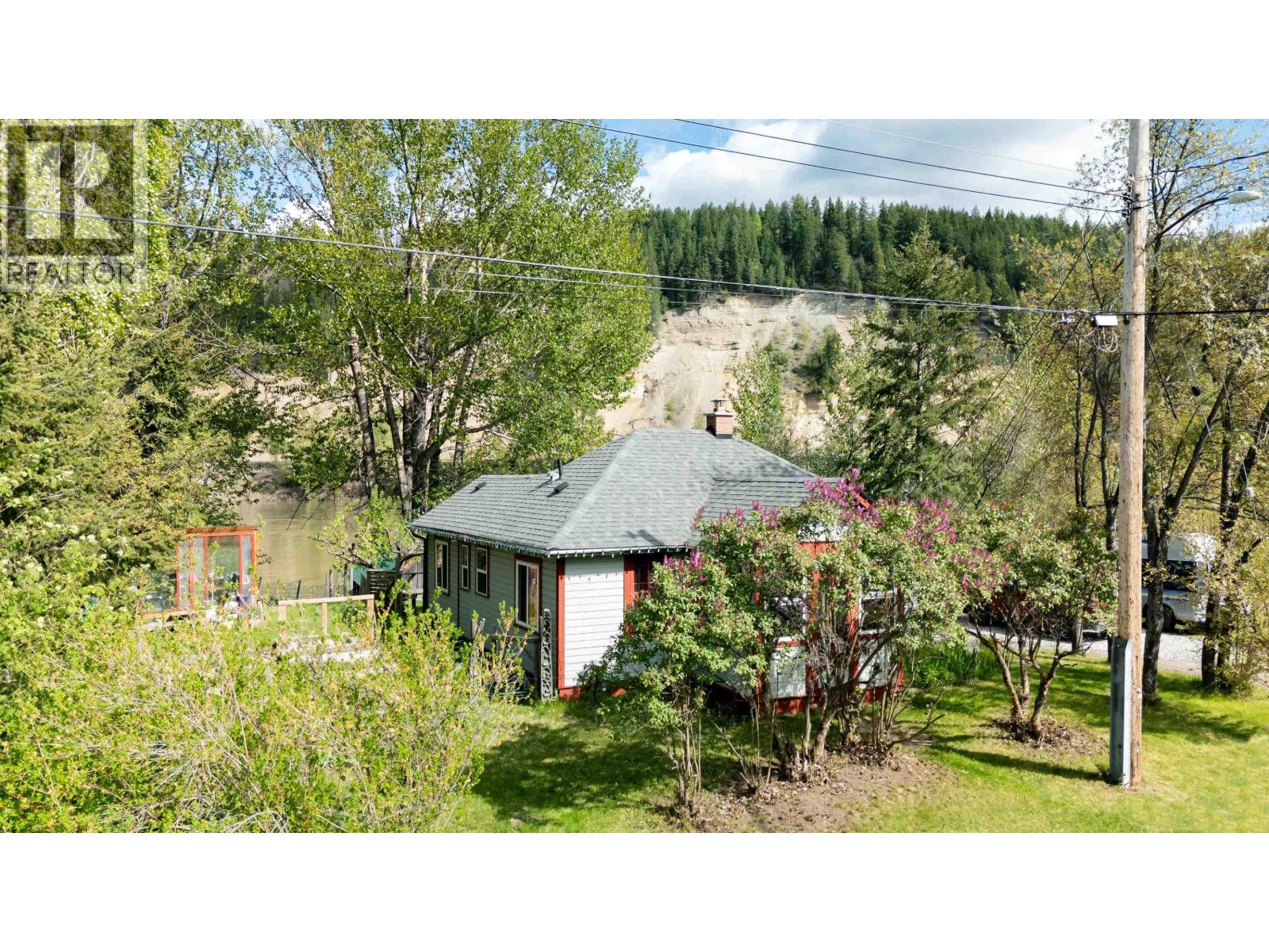 2688 Inlander Street, Prince George, British Columbia  V2L 1J9 - Photo 2 - R3112490