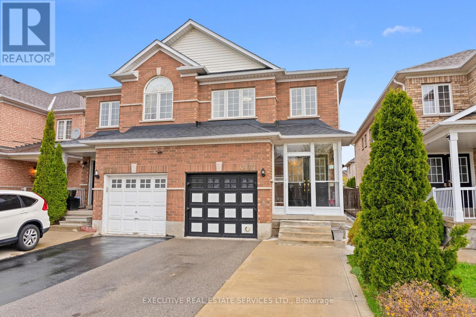 5727 Keldrew Avenue, Mississauga, Ontario  L5M 7B9 - Photo 2 - W13120218