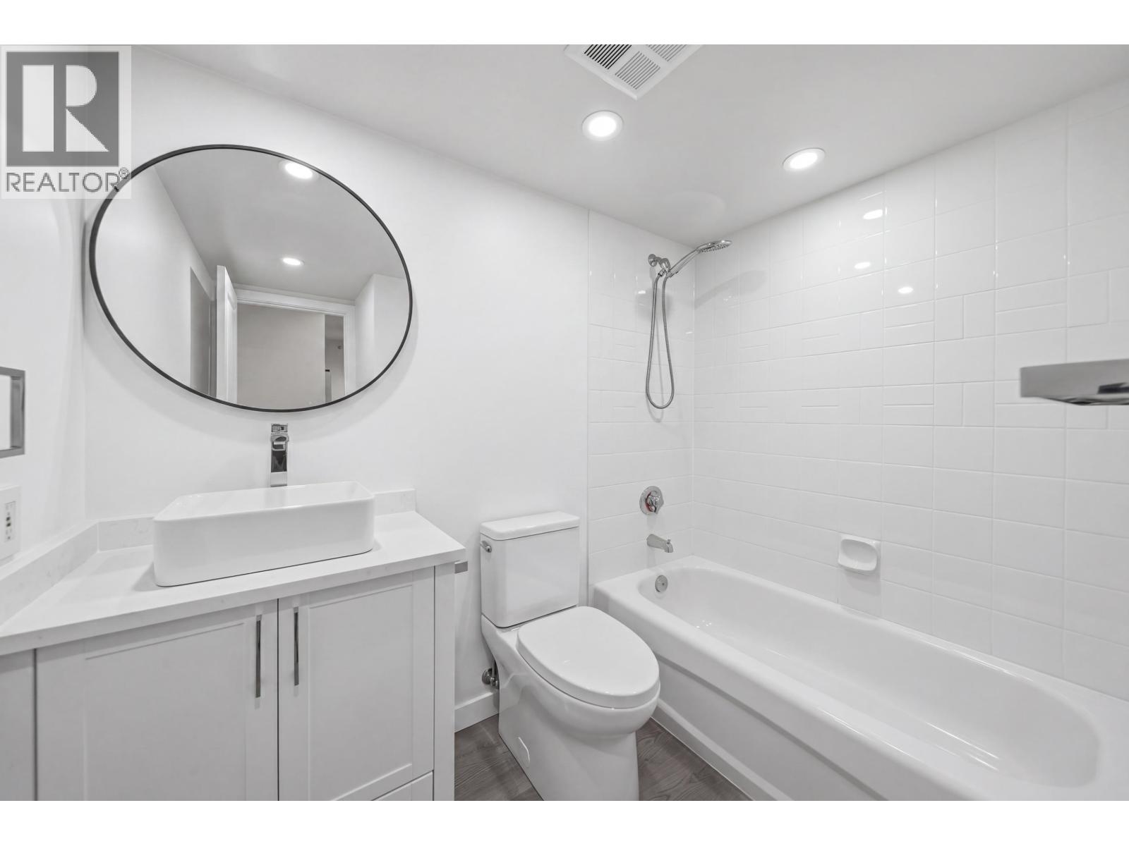 803 3520 Crowley Drive, Vancouver, British Columbia  V5R 6G9 - Photo 10 - R3122602