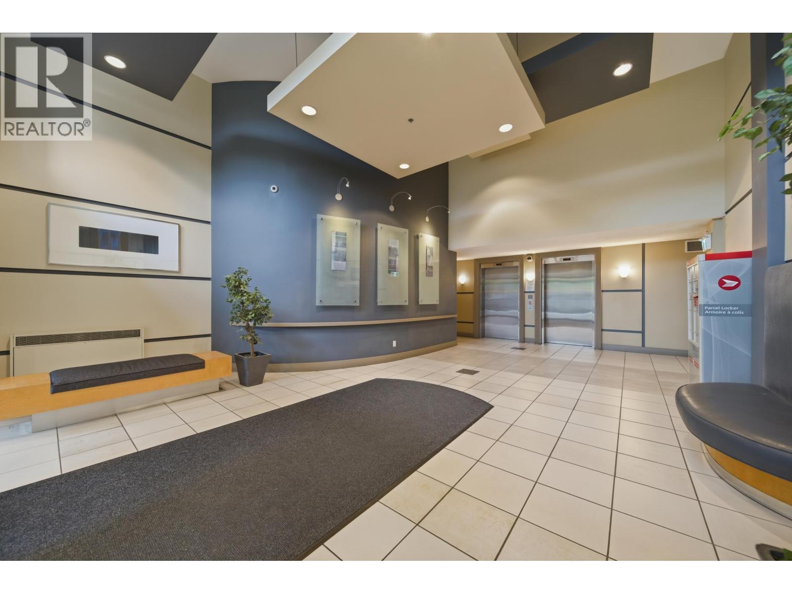 803 3520 Crowley Drive, Vancouver, British Columbia  V5R 6G9 - Photo 4 - R3122602