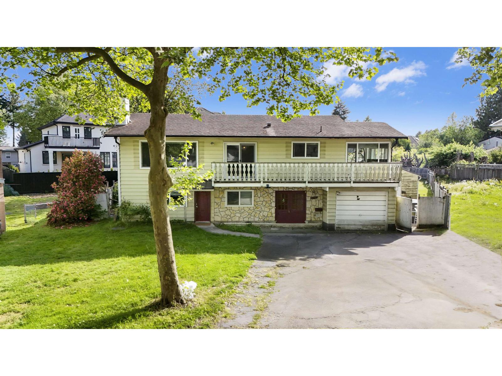 13312 Sutton Place, Surrey, British Columbia  V3V 6P8 - Photo 2 - R3122212