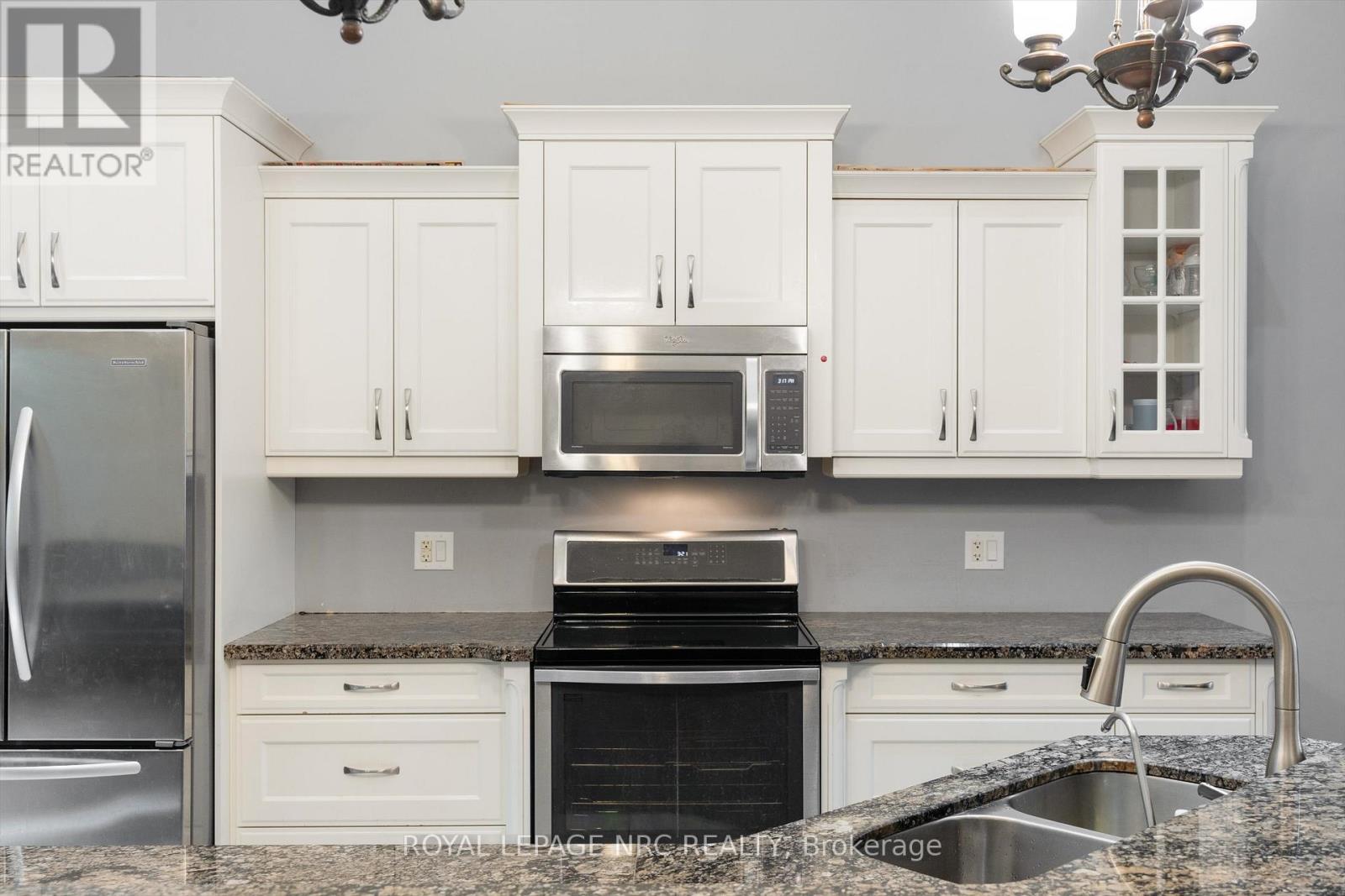 7 Sapphire Court N, St. Catharines, Ontario  L2M 0A4 - Photo 5 - X13048456