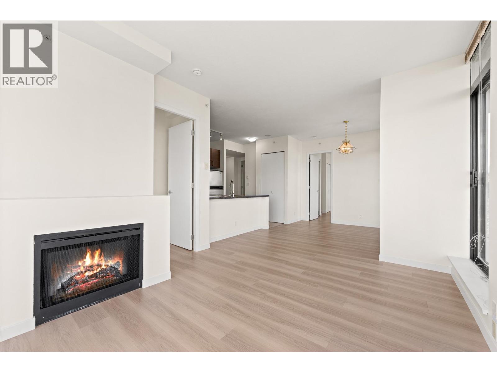 601 2355 Madison Avenue, Burnaby, British Columbia  V5C 0B3 - Photo 6 - R3123039